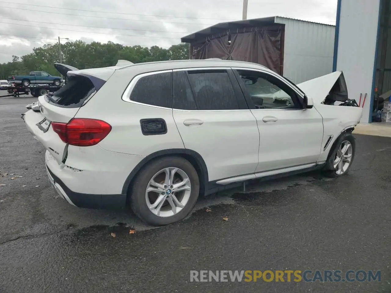 3 Photograph of a damaged car 5UXTR9C59KLE18316 BMW X3 2019