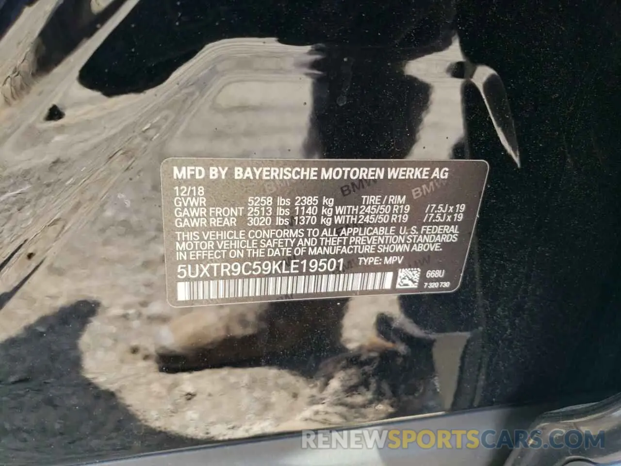 13 Photograph of a damaged car 5UXTR9C59KLE19501 BMW X3 2019