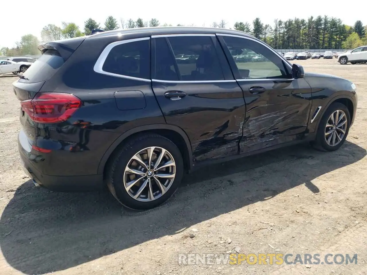 3 Photograph of a damaged car 5UXTR9C59KLE19501 BMW X3 2019