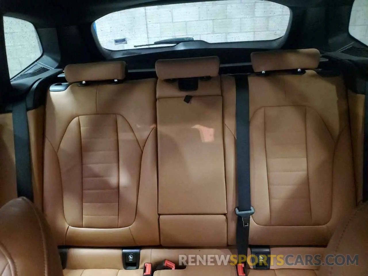 10 Photograph of a damaged car 5UXTR9C59KLP77775 BMW X3 2019