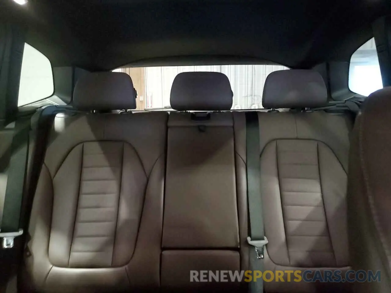 10 Photograph of a damaged car 5UXTR9C59KLP92471 BMW X3 2019