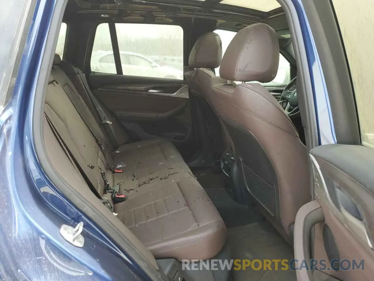 11 Photograph of a damaged car 5UXTR9C59KLR04363 BMW X3 2019