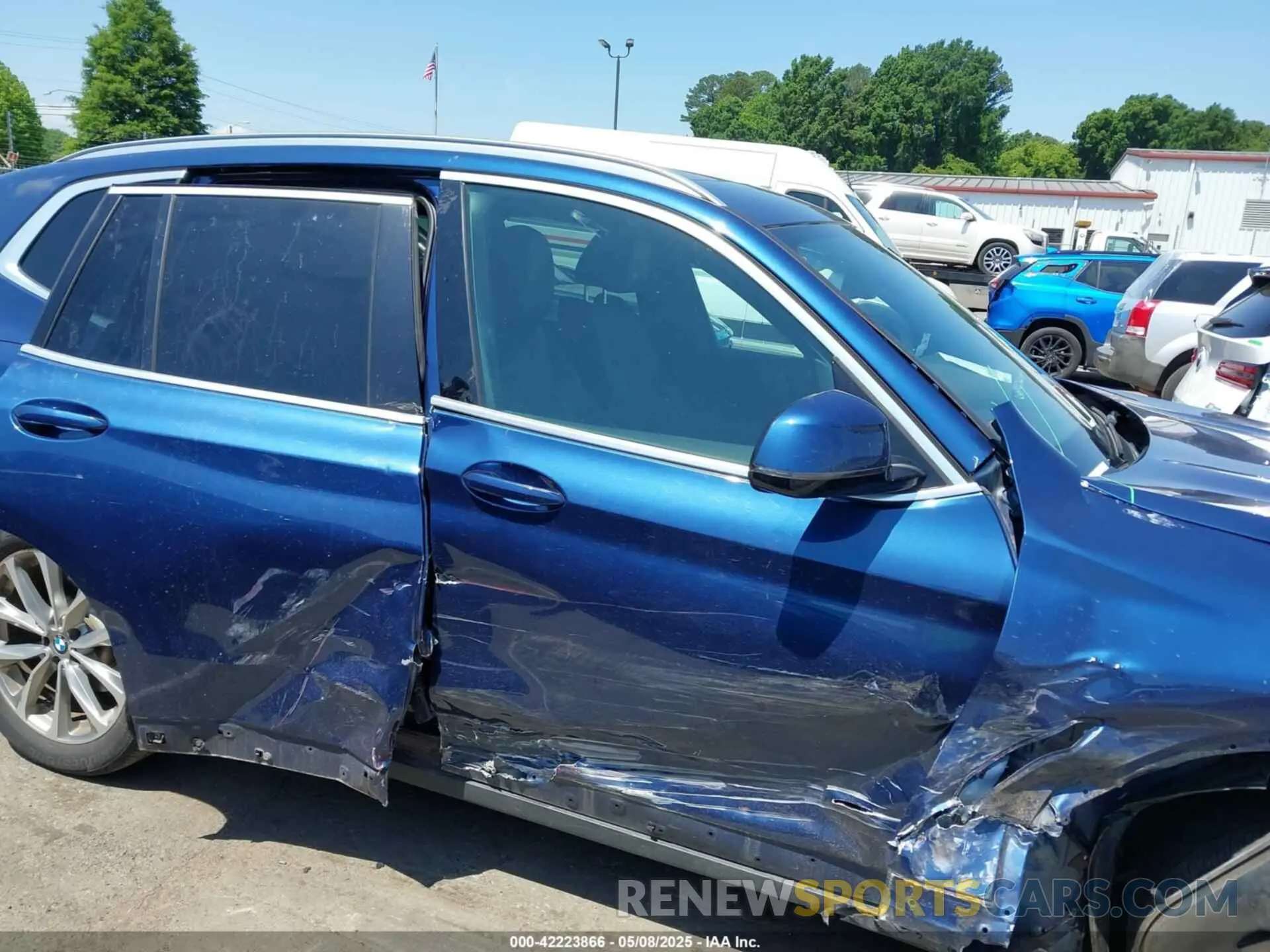13 Photograph of a damaged car 5UXTR9C59KLR05142 BMW X3 2019