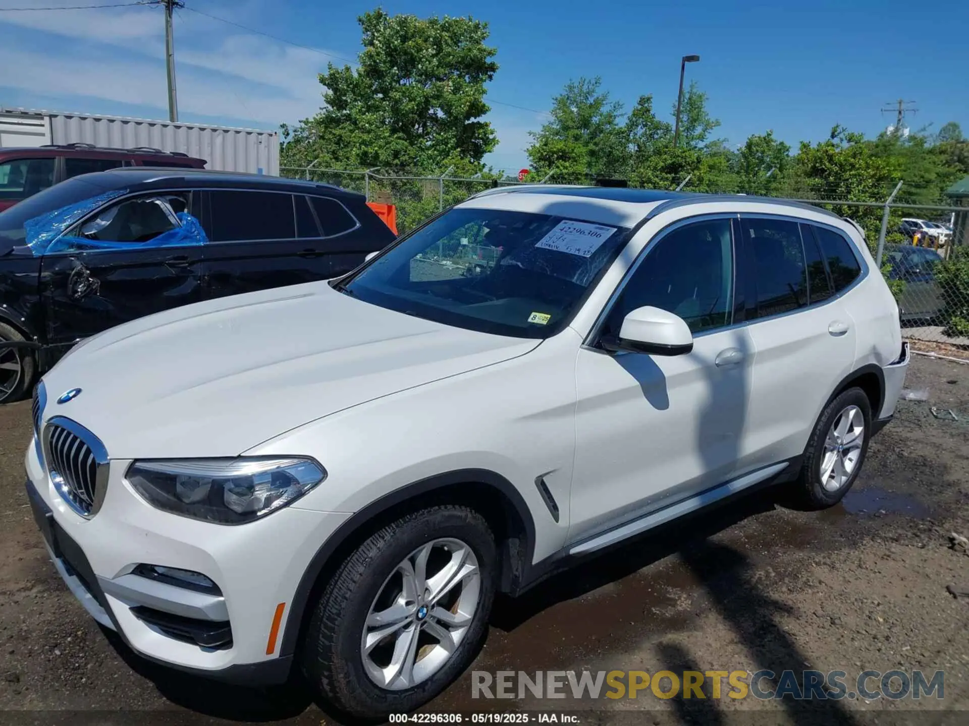 2 Photograph of a damaged car 5UXTR9C5XKLD90591 BMW X3 2019