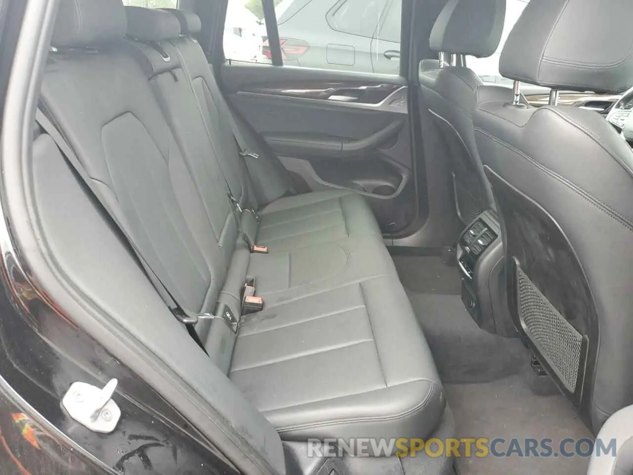 11 Photograph of a damaged car 5UXTR9C5XKLD91451 BMW X3 2019