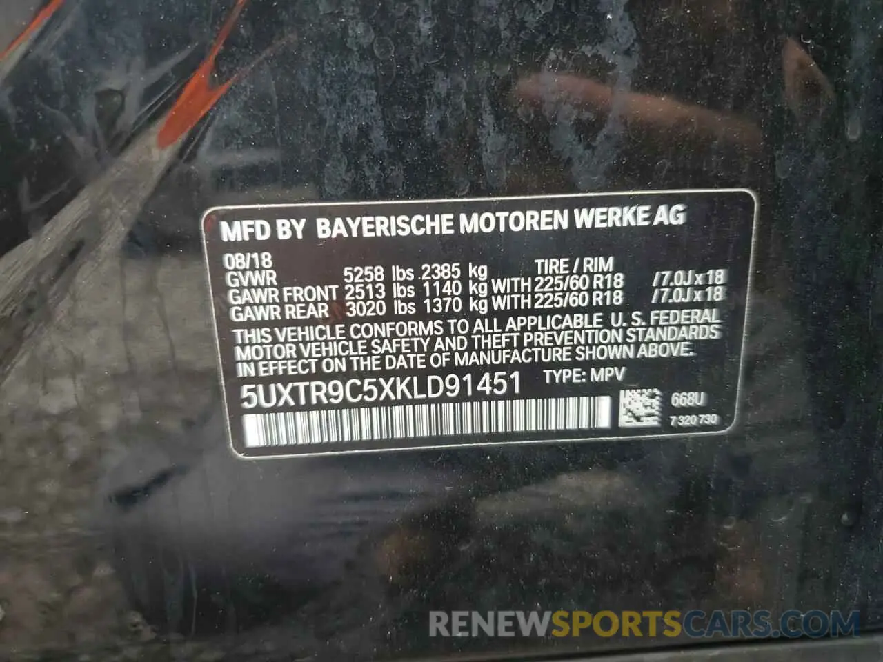13 Photograph of a damaged car 5UXTR9C5XKLD91451 BMW X3 2019