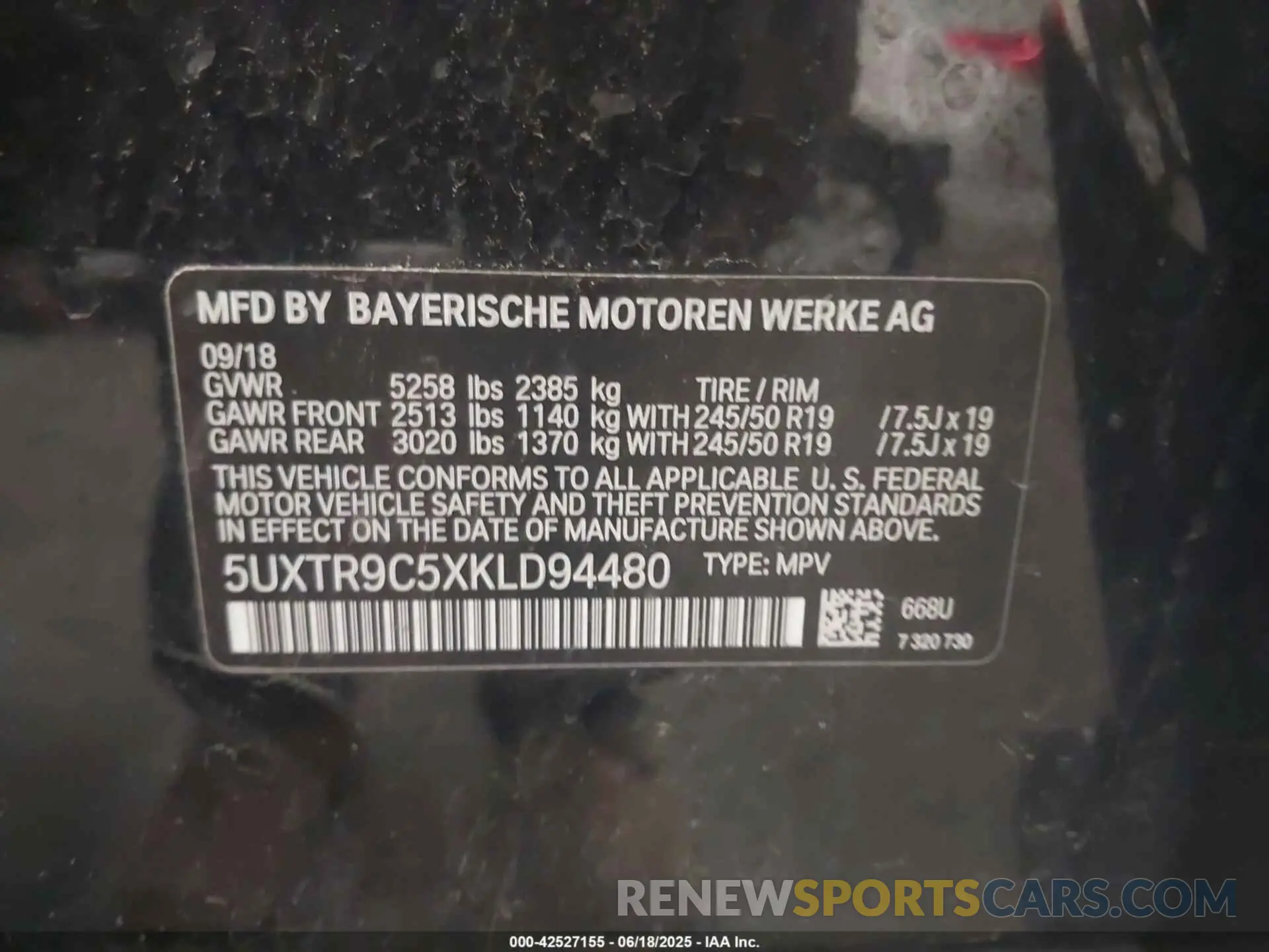 9 Photograph of a damaged car 5UXTR9C5XKLD94480 BMW X3 2019
