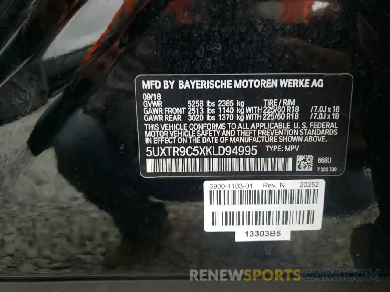 10 Photograph of a damaged car 5UXTR9C5XKLD94995 BMW X3 2019