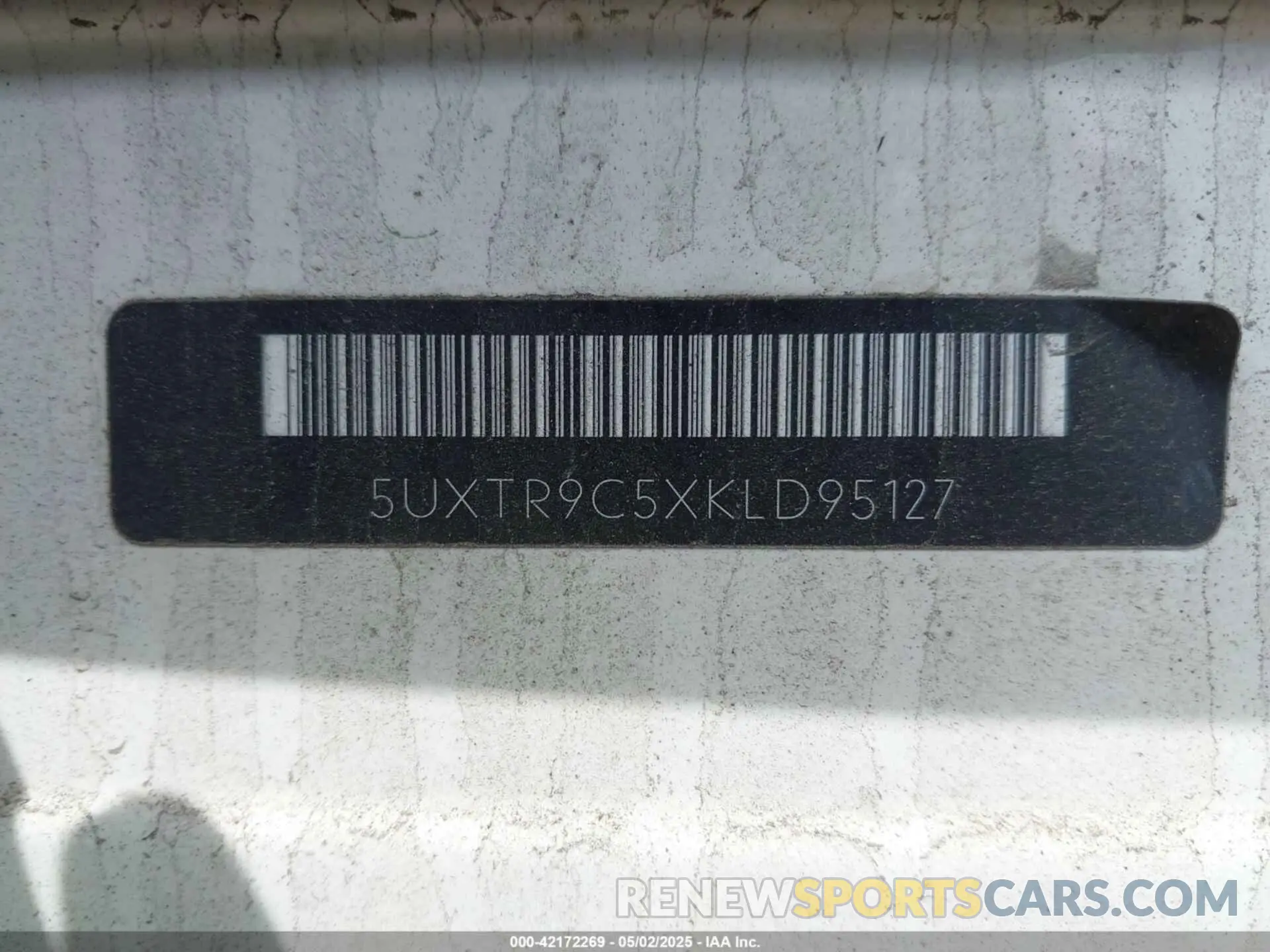13 Photograph of a damaged car 5UXTR9C5XKLD95127 BMW X3 2019