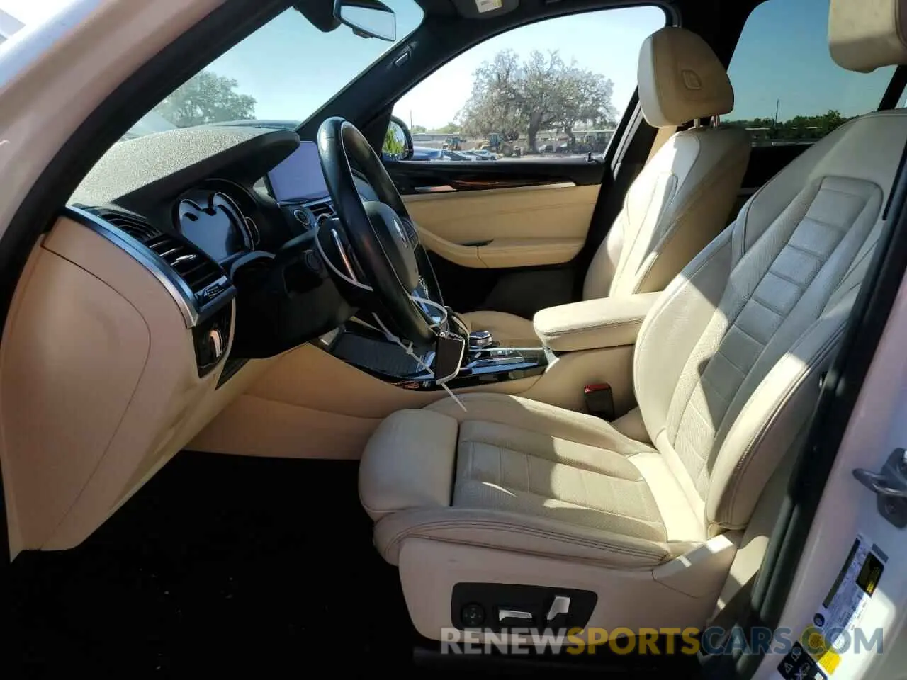 7 Photograph of a damaged car 5UXTR9C5XKLD96567 BMW X3 2019