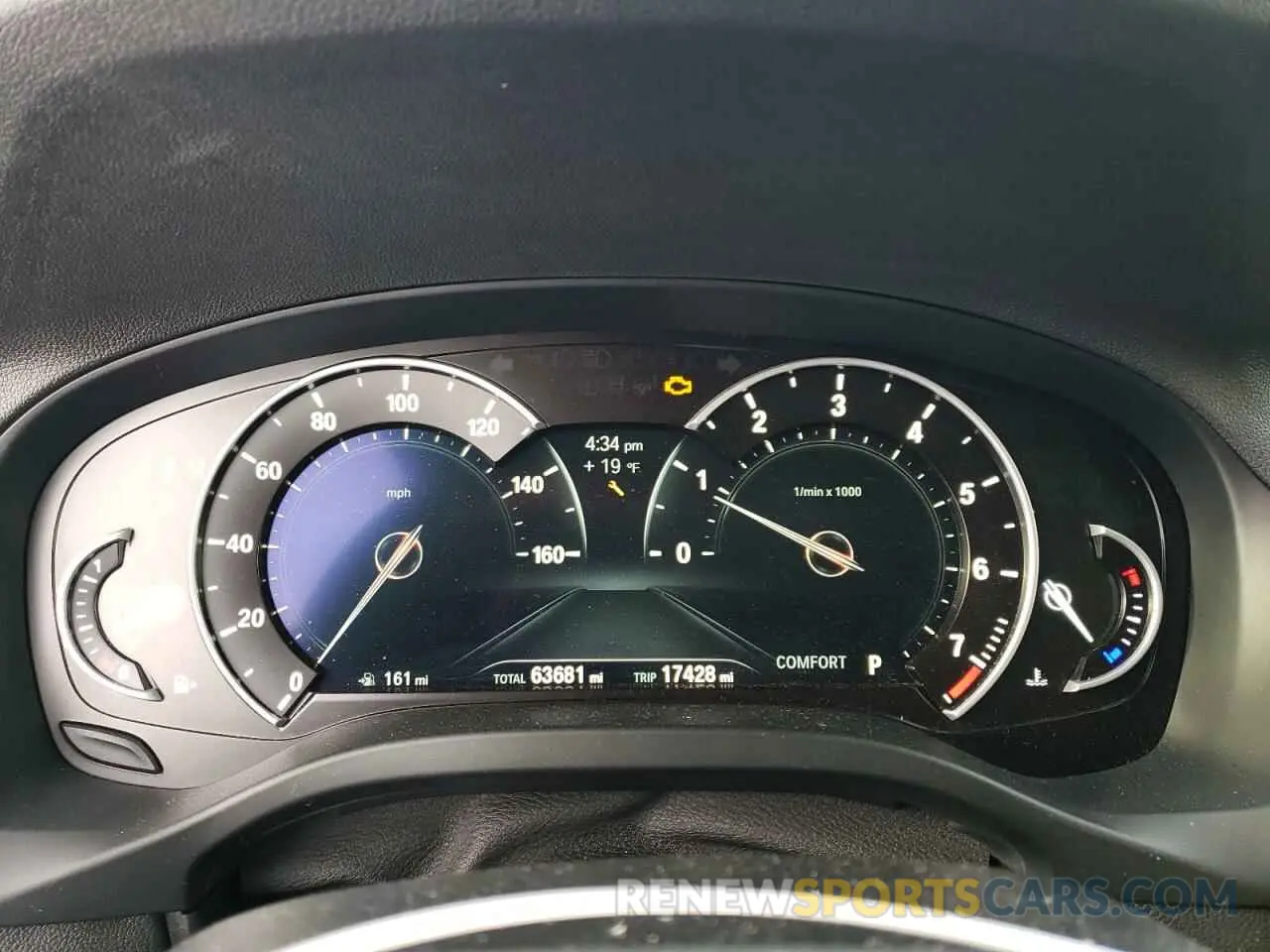 9 Photograph of a damaged car 5UXTR9C5XKLE17451 BMW X3 2019