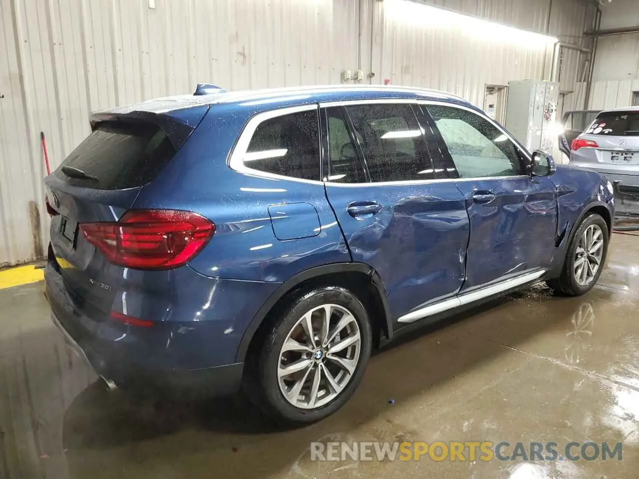 3 Photograph of a damaged car 5UXTR9C5XKLE17983 BMW X3 2019