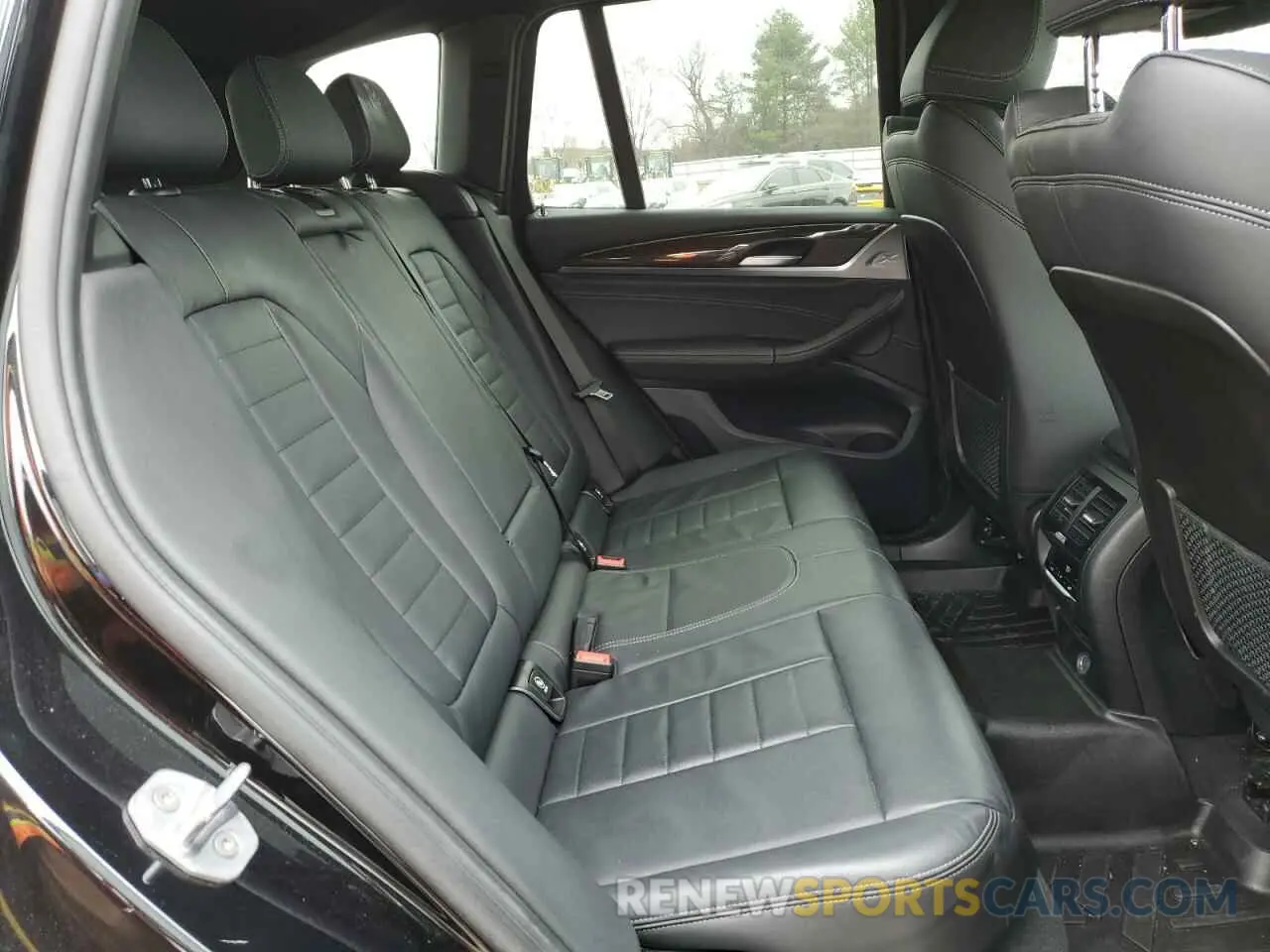 11 Photograph of a damaged car 5UXTR9C5XKLP83956 BMW X3 2019