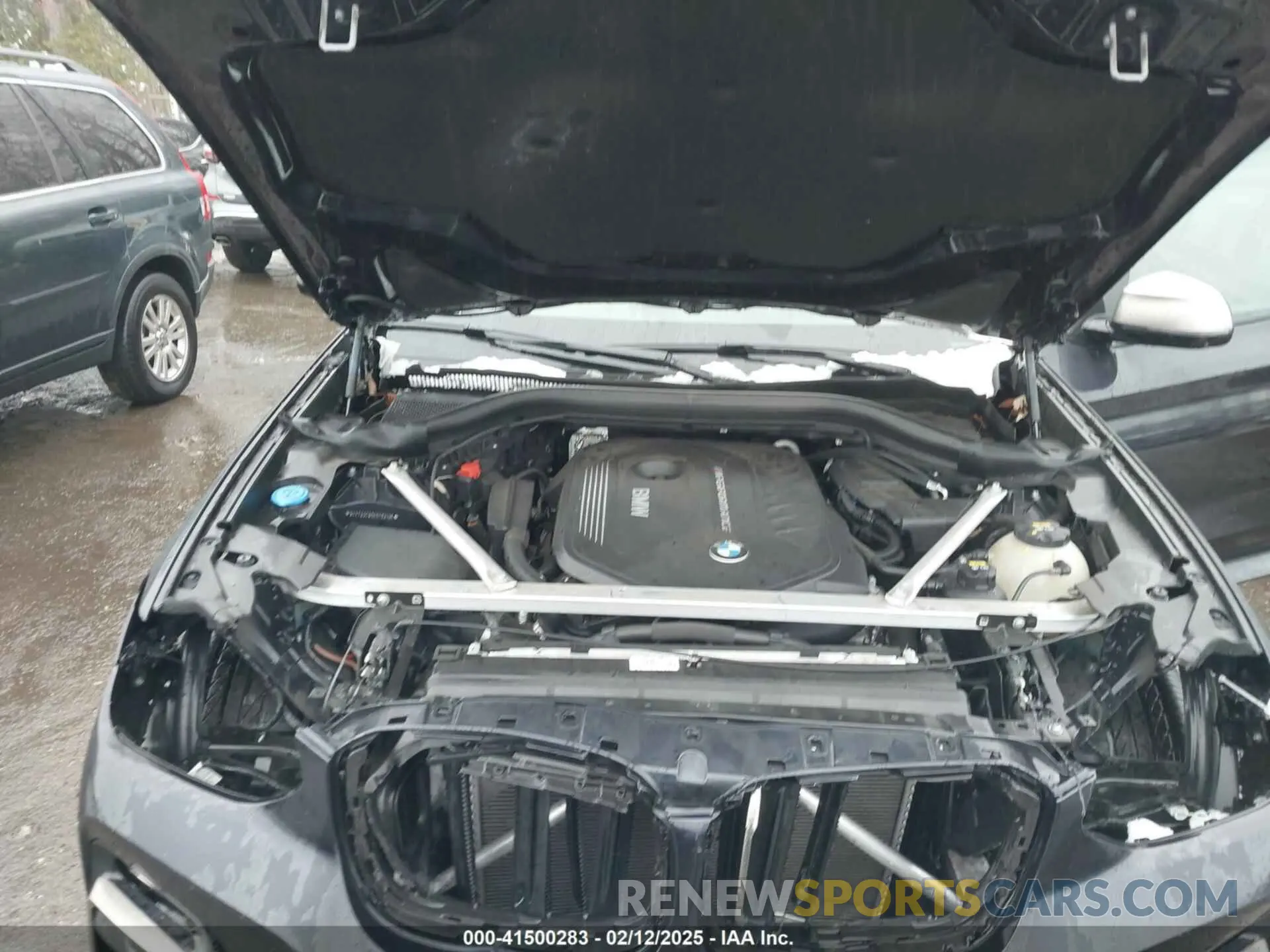 10 Photograph of a damaged car 5UXTS3C50K0Z03136 BMW X3 2019