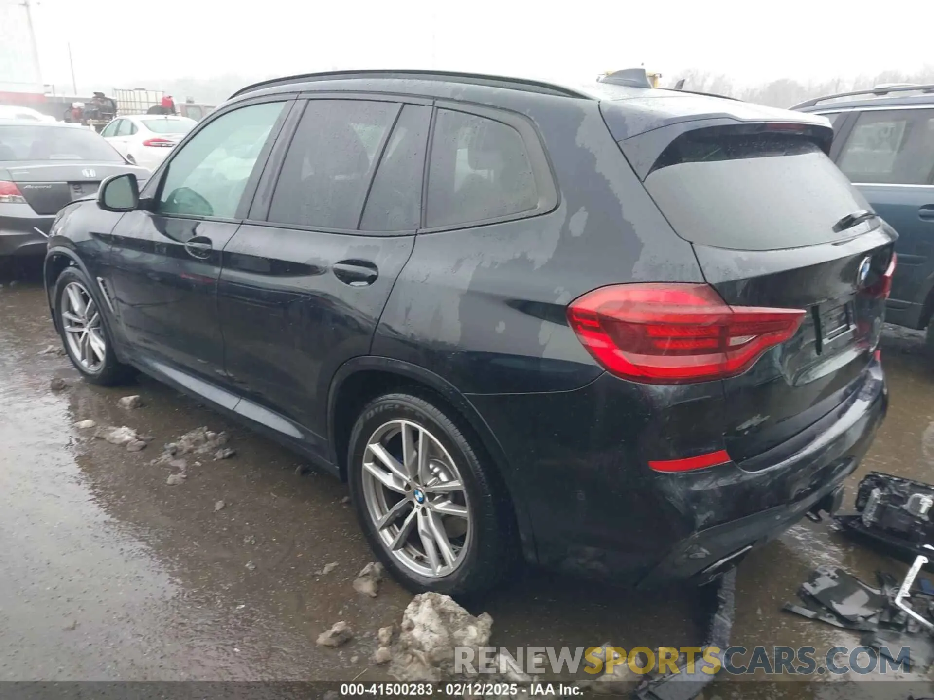 3 Photograph of a damaged car 5UXTS3C50K0Z03136 BMW X3 2019