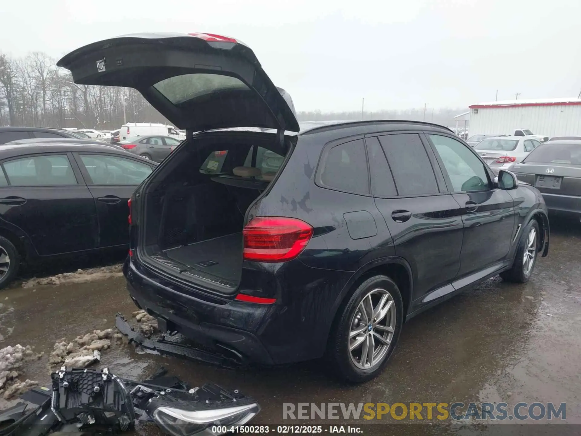 4 Photograph of a damaged car 5UXTS3C50K0Z03136 BMW X3 2019