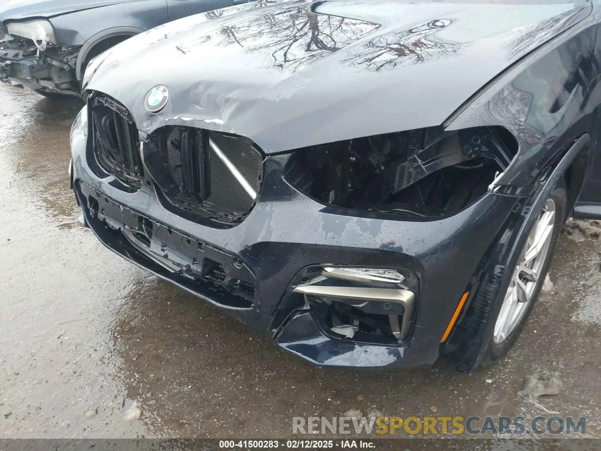 6 Photograph of a damaged car 5UXTS3C50K0Z03136 BMW X3 2019