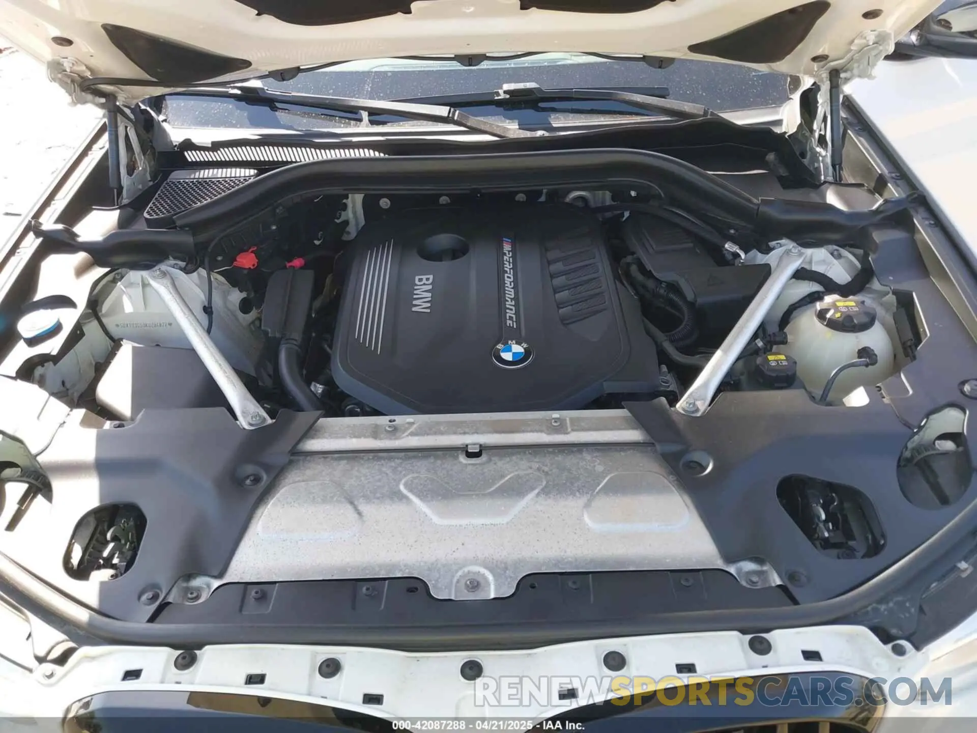 10 Photograph of a damaged car 5UXTS3C50K0Z04822 BMW X3 2019