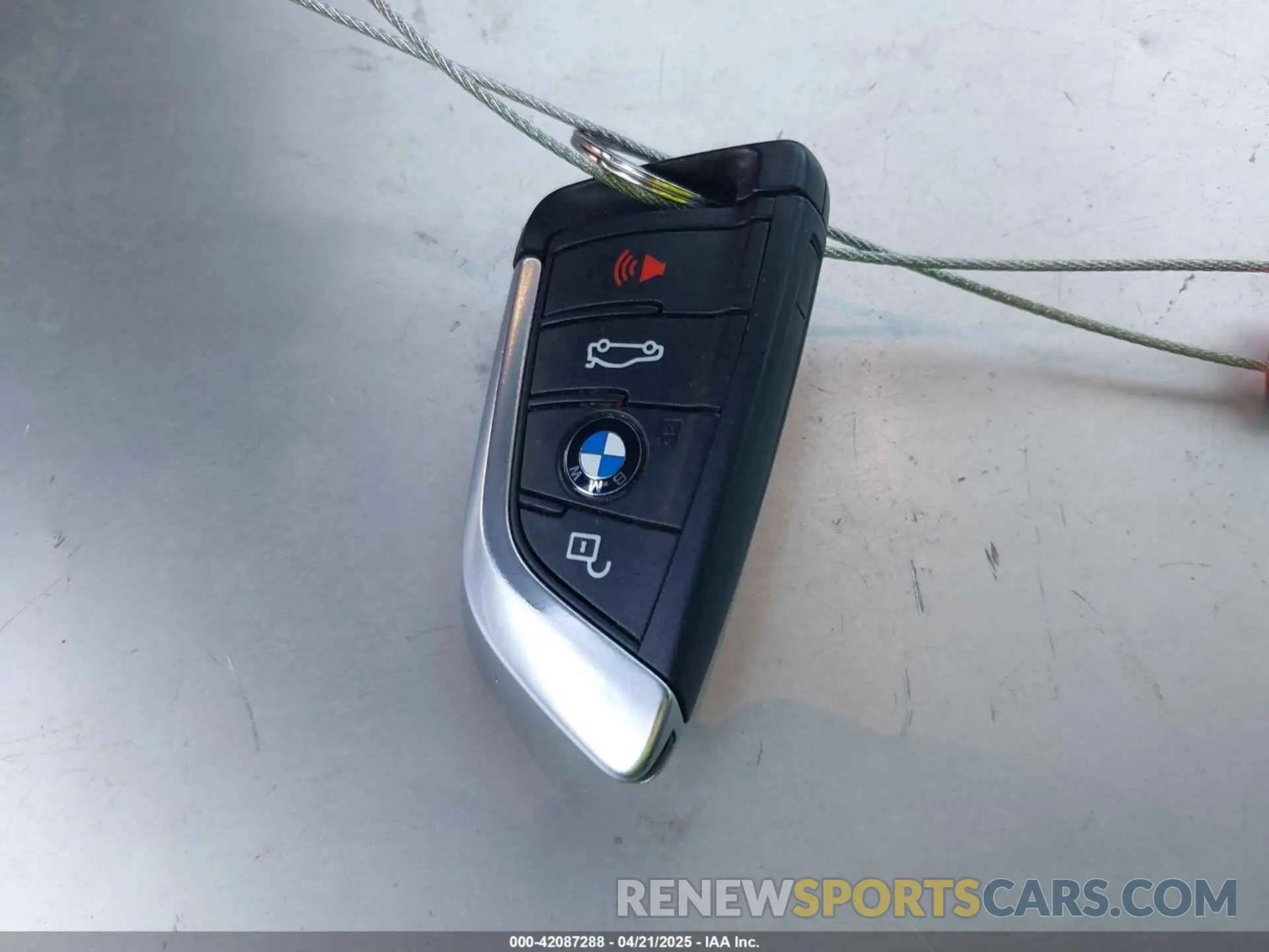 11 Photograph of a damaged car 5UXTS3C50K0Z04822 BMW X3 2019