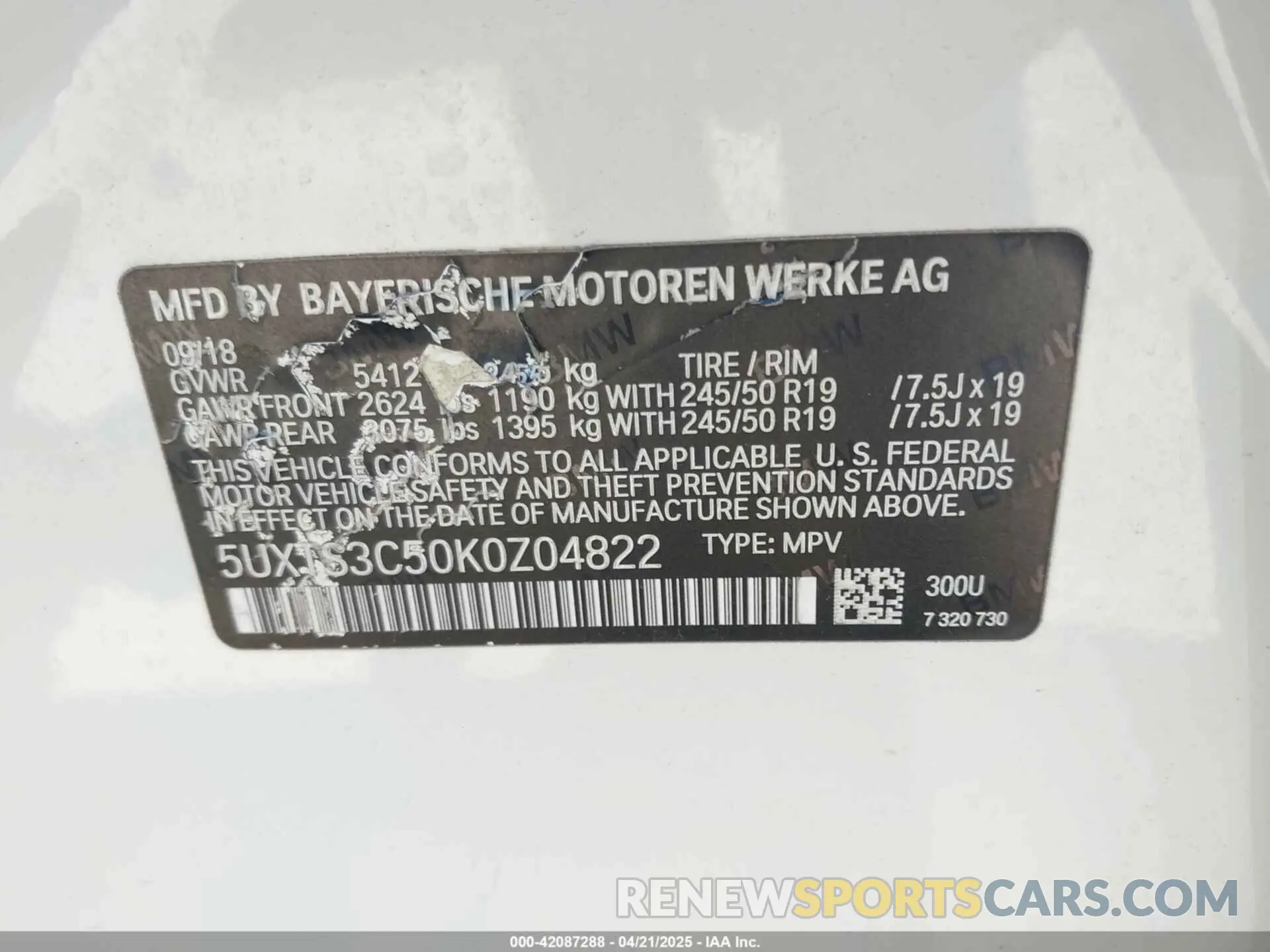 9 Photograph of a damaged car 5UXTS3C50K0Z04822 BMW X3 2019