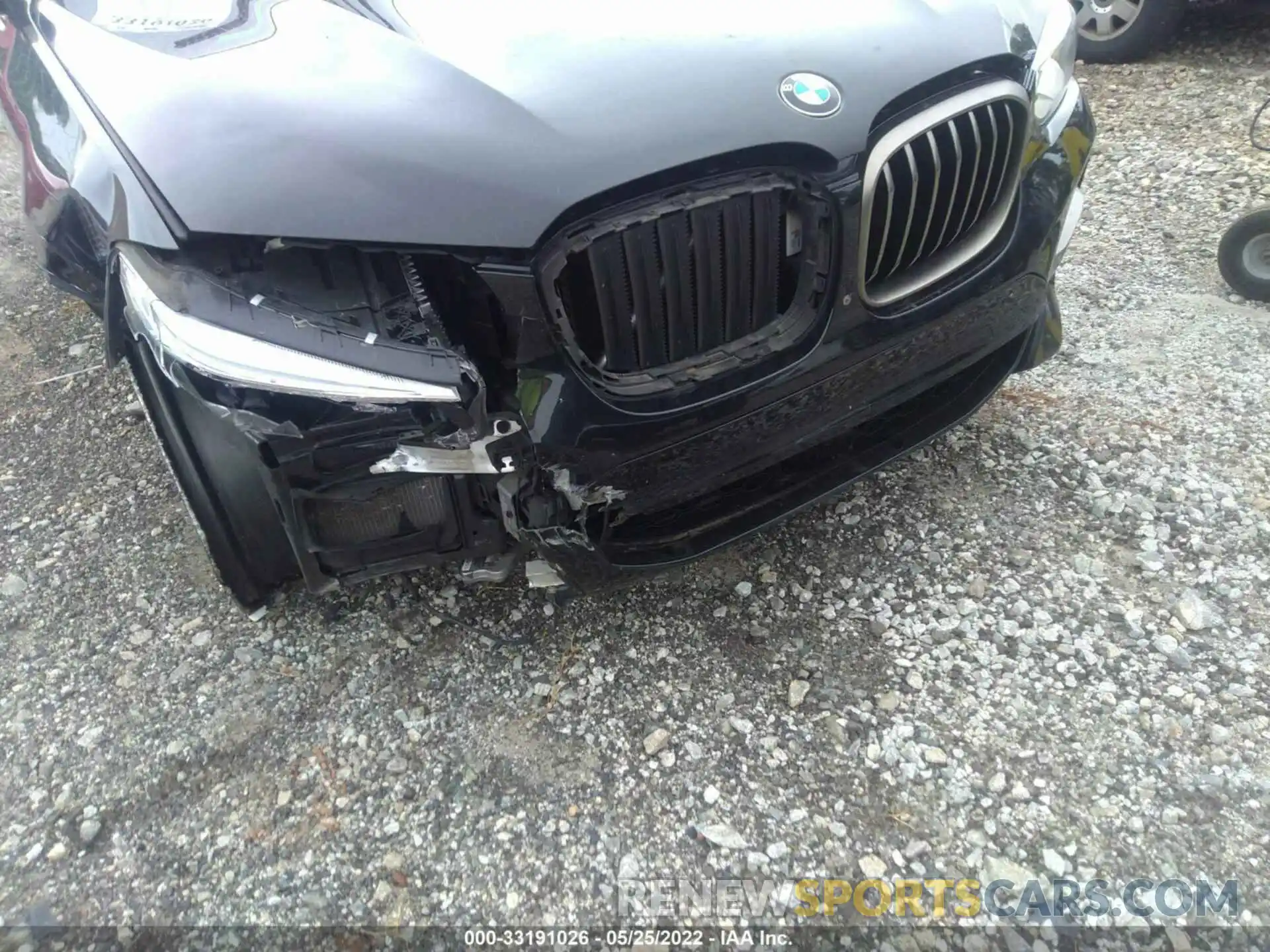 6 Photograph of a damaged car 5UXTS3C51K0Z03243 BMW X3 2019