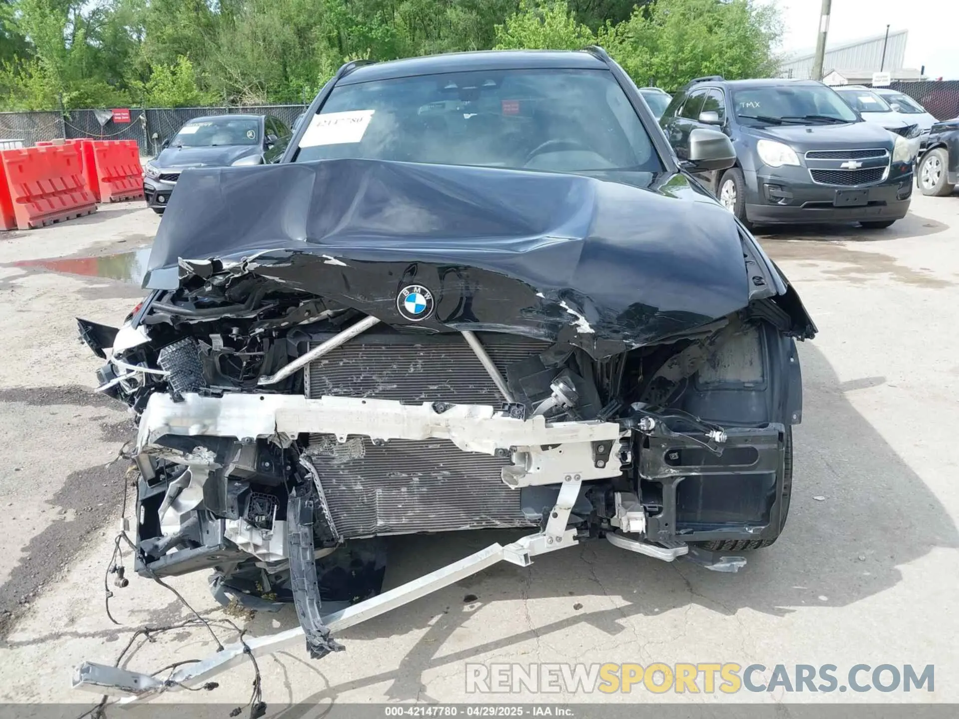 13 Photograph of a damaged car 5UXTS3C52K0Z07169 BMW X3 2019