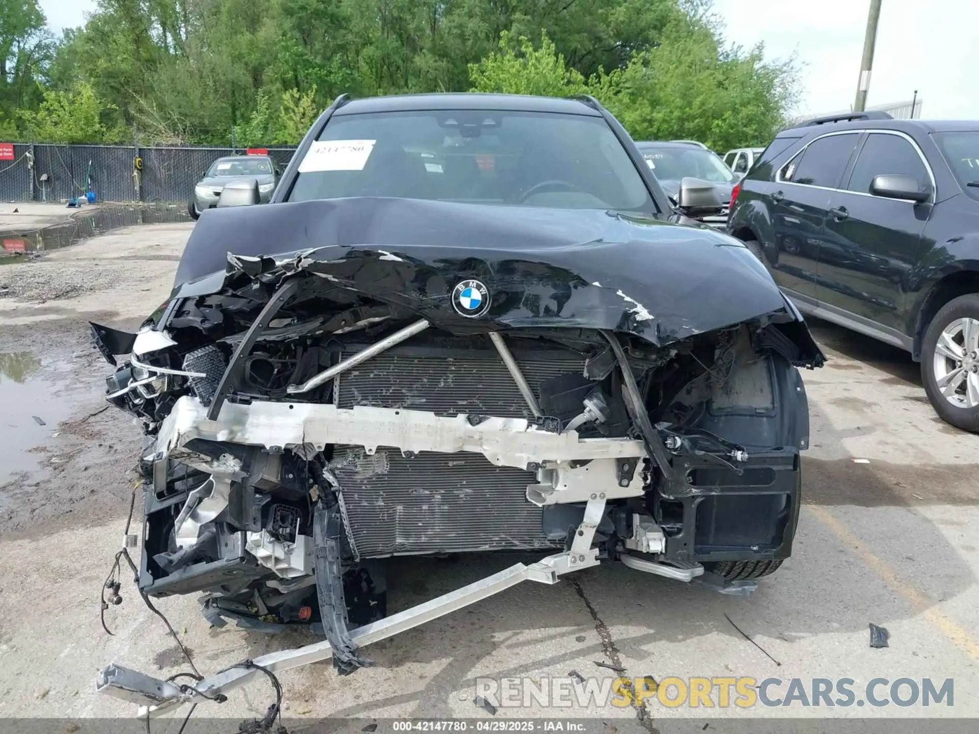 6 Photograph of a damaged car 5UXTS3C52K0Z07169 BMW X3 2019