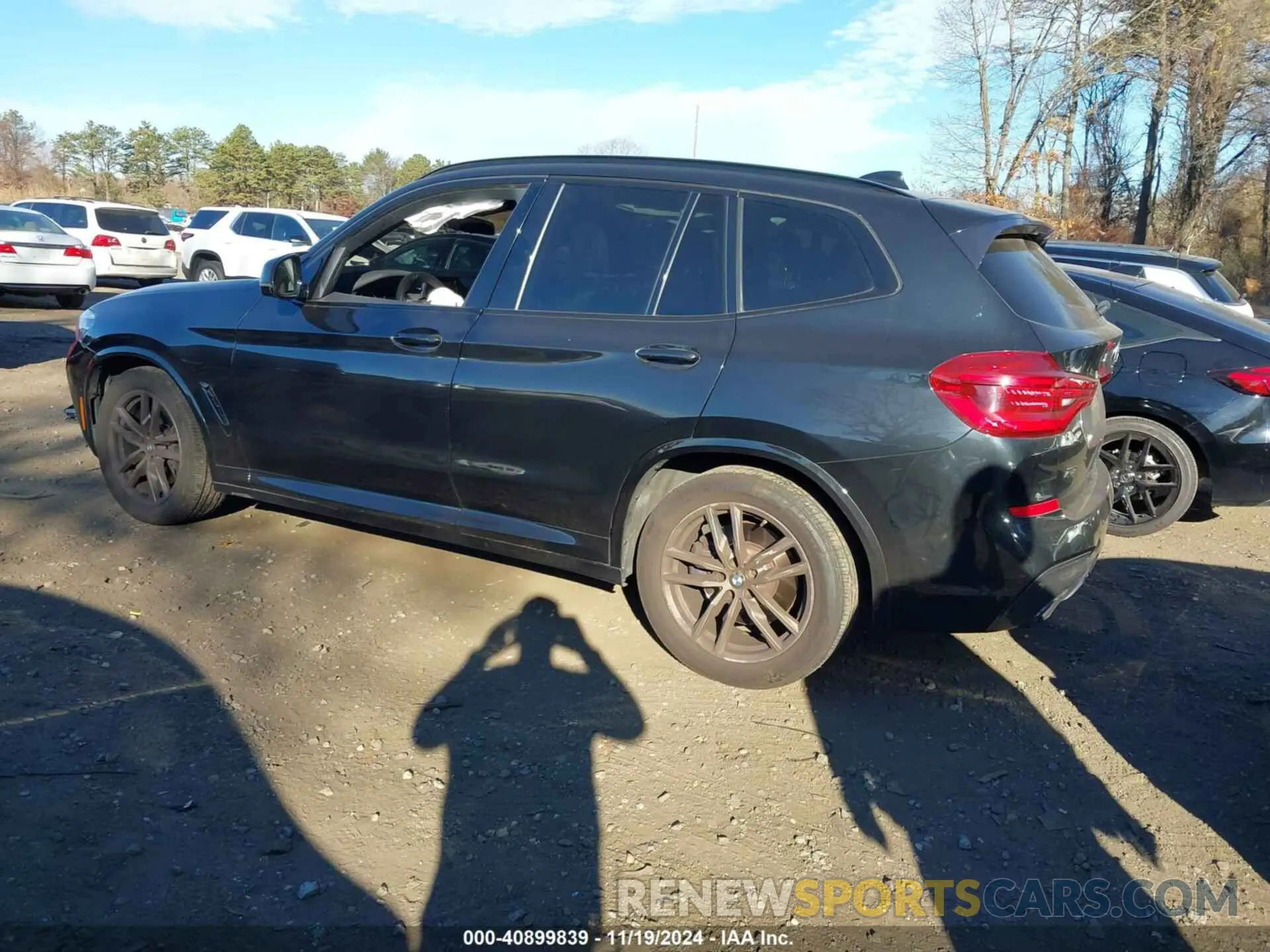 3 Photograph of a damaged car 5UXTS3C55KLR73522 BMW X3 2019