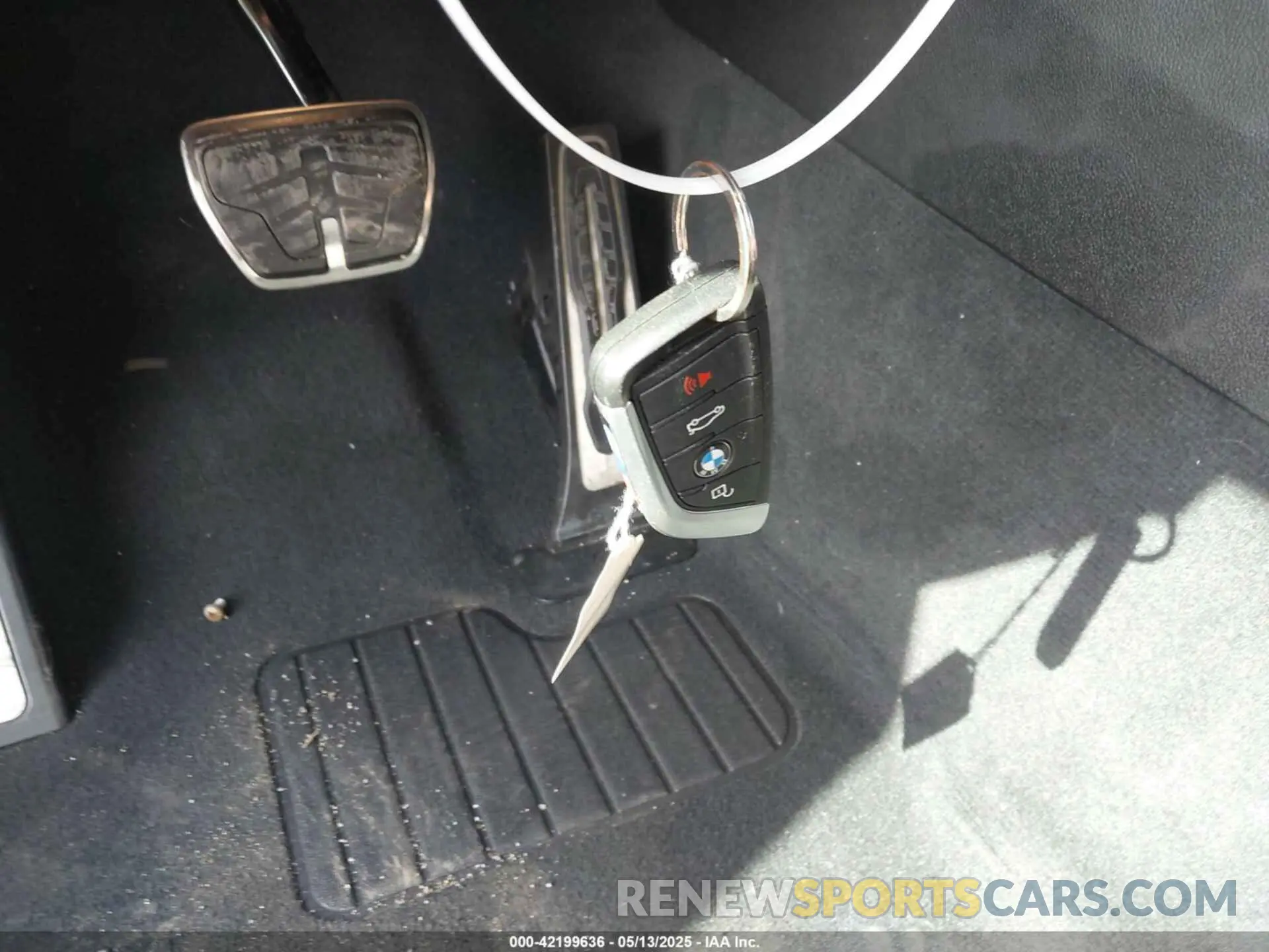 11 Photograph of a damaged car 5UXTS3C56K0Z07174 BMW X3 2019