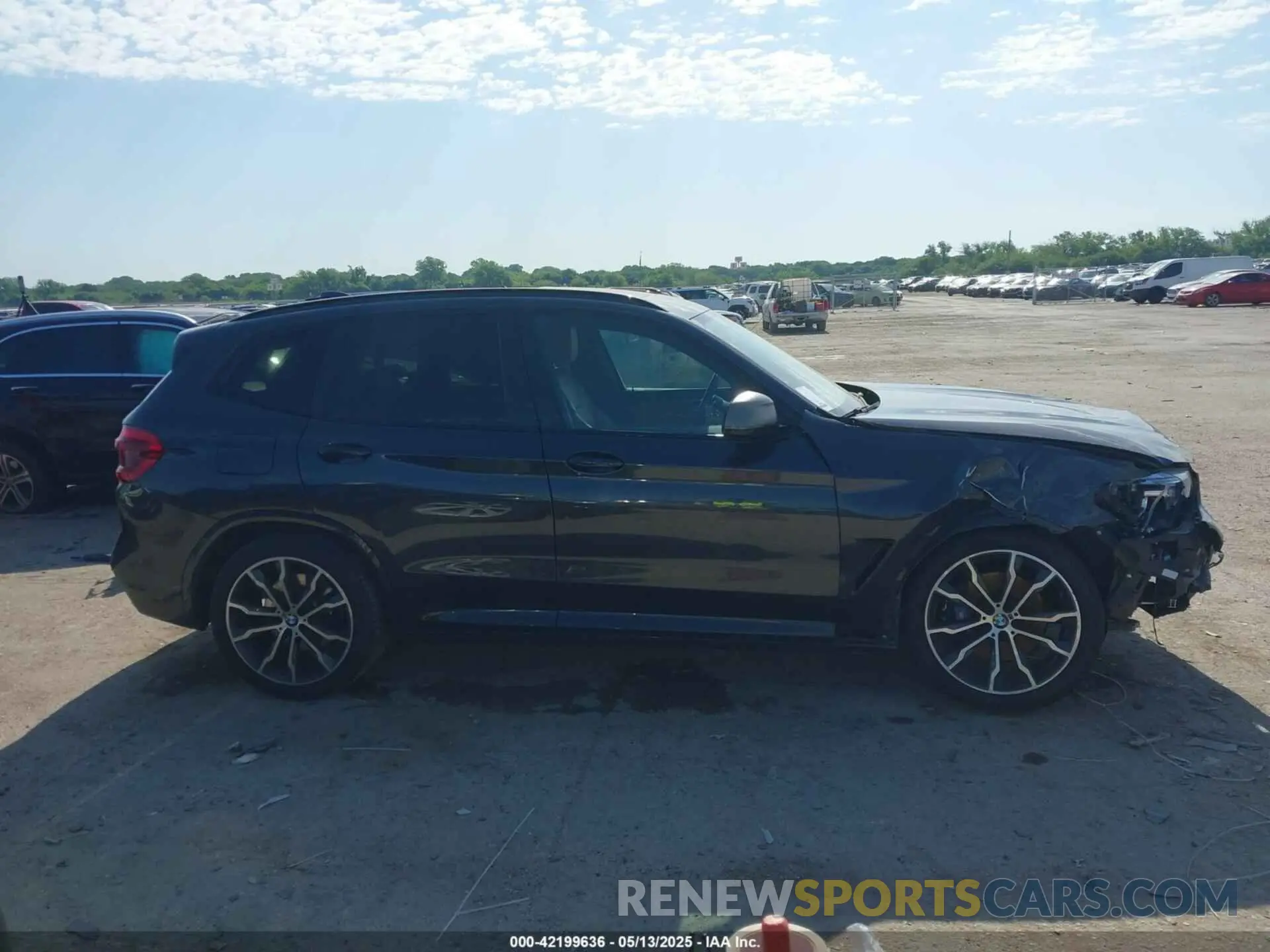 13 Photograph of a damaged car 5UXTS3C56K0Z07174 BMW X3 2019