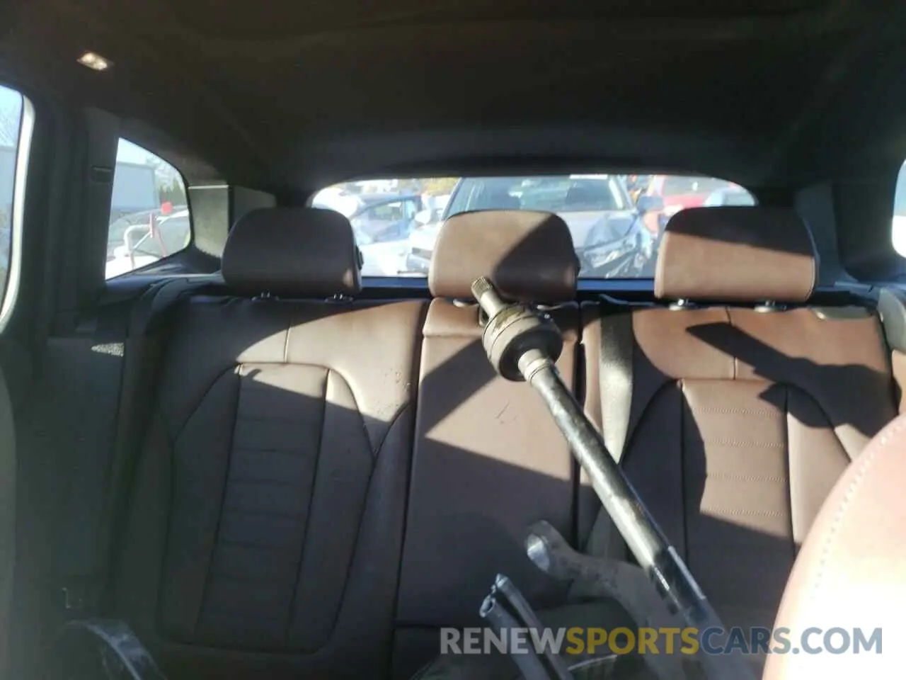10 Photograph of a damaged car 5UXTS3C56K0Z08132 BMW X3 2019