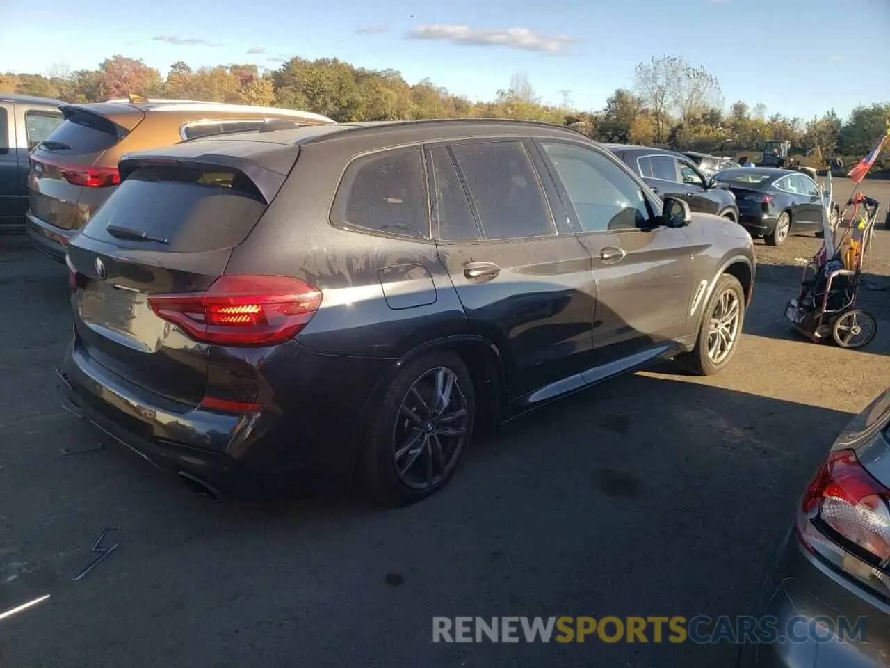3 Photograph of a damaged car 5UXTS3C56K0Z08132 BMW X3 2019