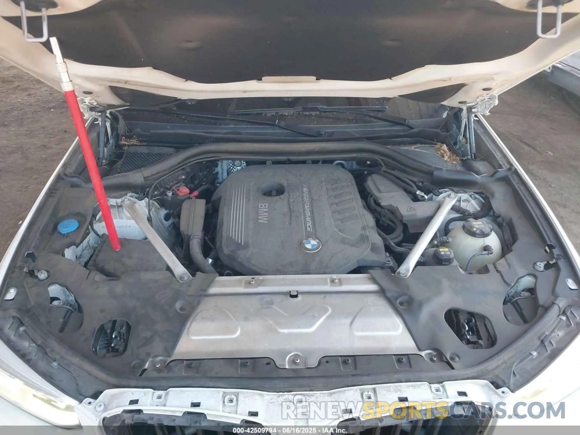 10 Photograph of a damaged car 5UXTS3C57K0Z09161 BMW X3 2019