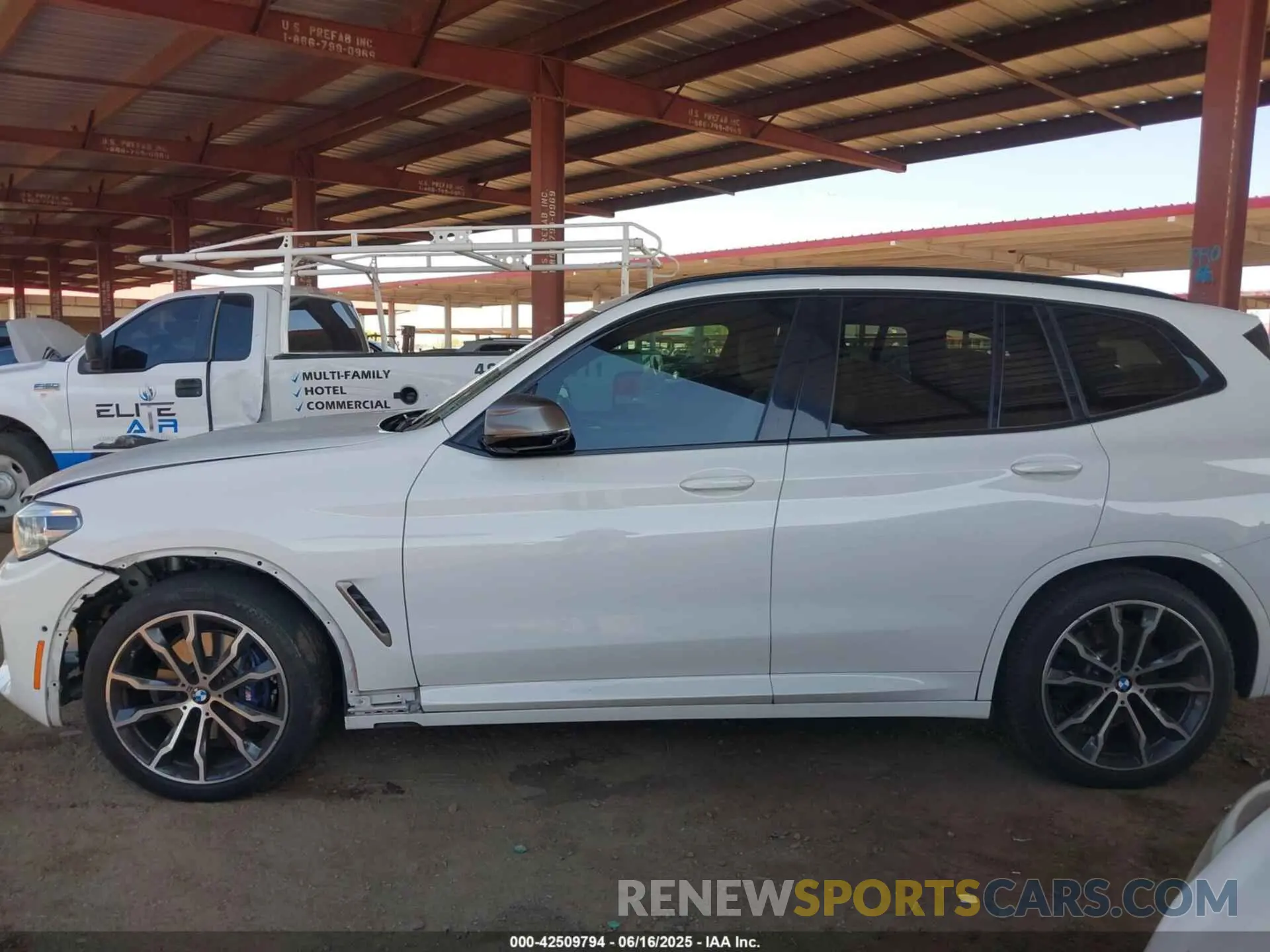 14 Photograph of a damaged car 5UXTS3C57K0Z09161 BMW X3 2019