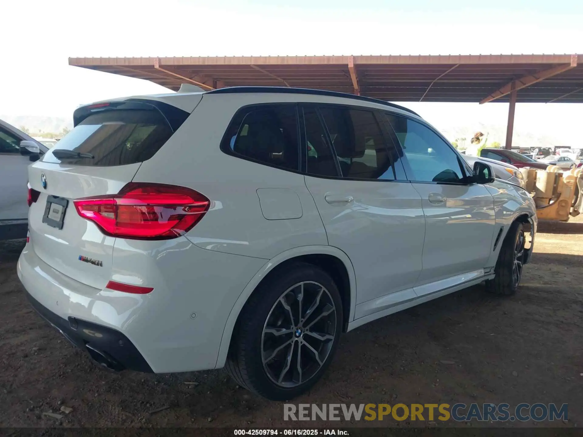 4 Photograph of a damaged car 5UXTS3C57K0Z09161 BMW X3 2019