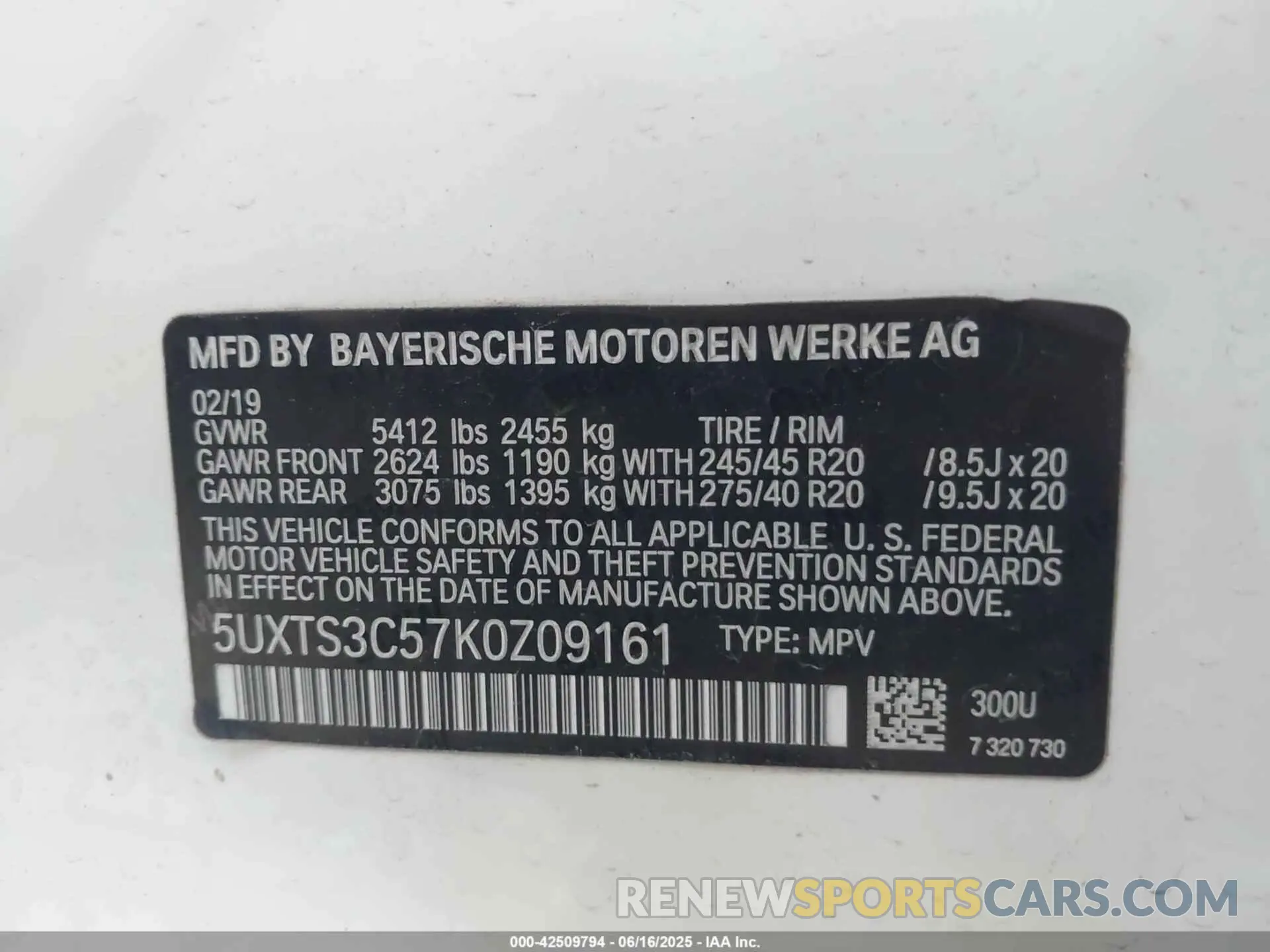 9 Photograph of a damaged car 5UXTS3C57K0Z09161 BMW X3 2019