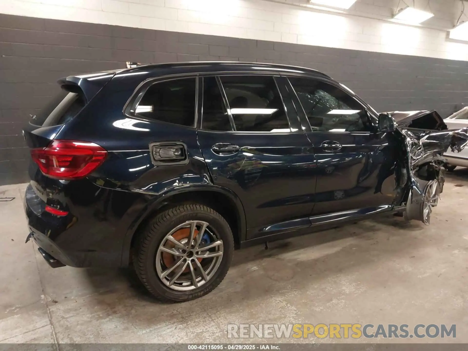 4 Photograph of a damaged car 5UXTS3C57K0Z09533 BMW X3 2019
