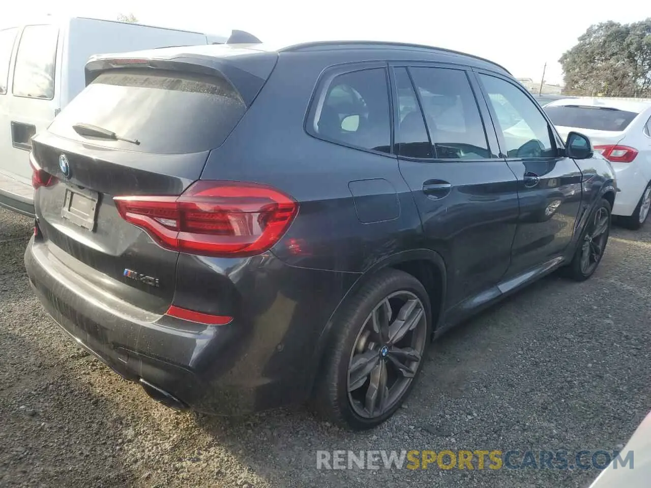3 Photograph of a damaged car 5UXTS3C57KLR73487 BMW X3 2019