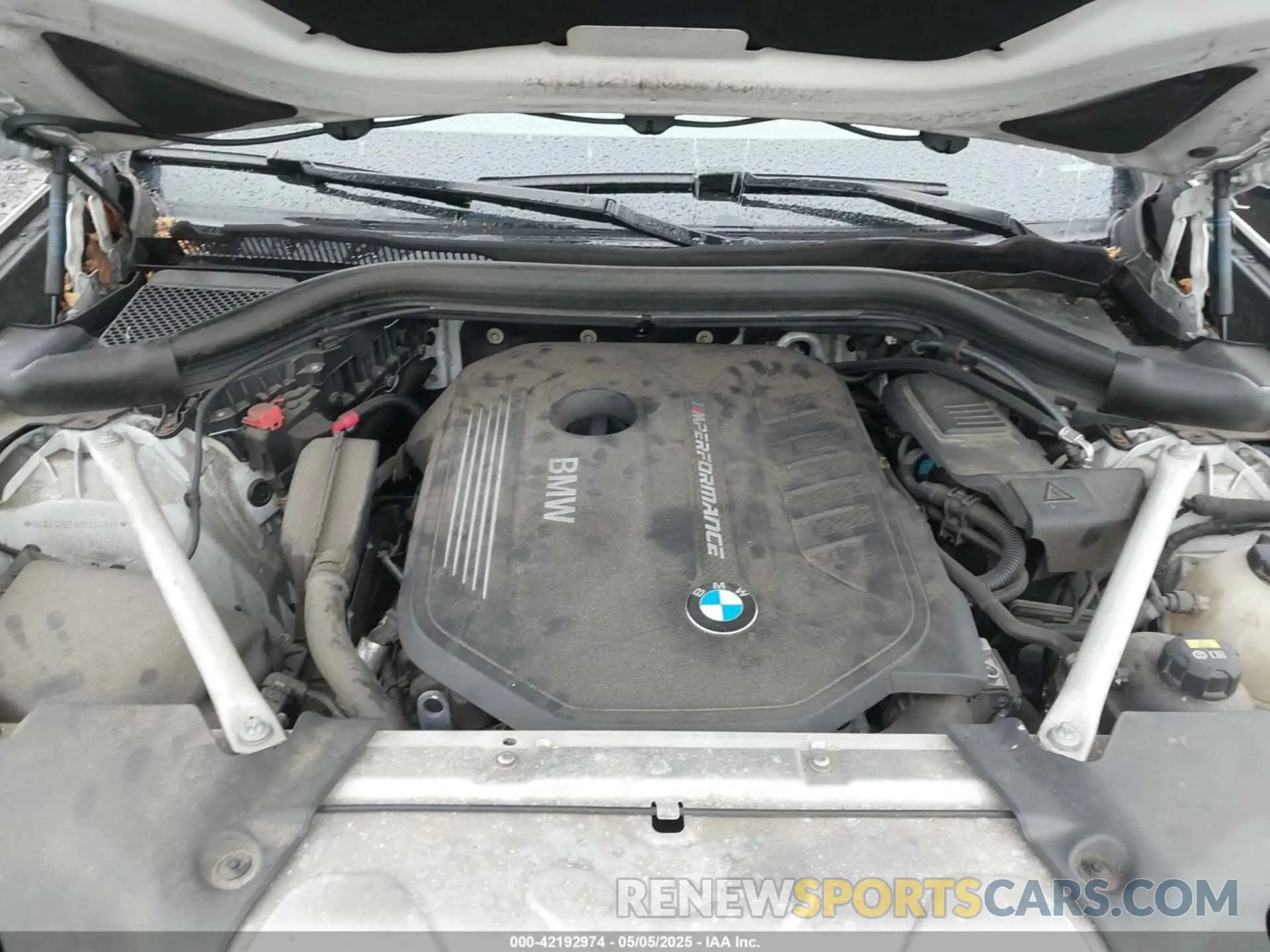 10 Photograph of a damaged car 5UXTS3C58K0Z04969 BMW X3 2019