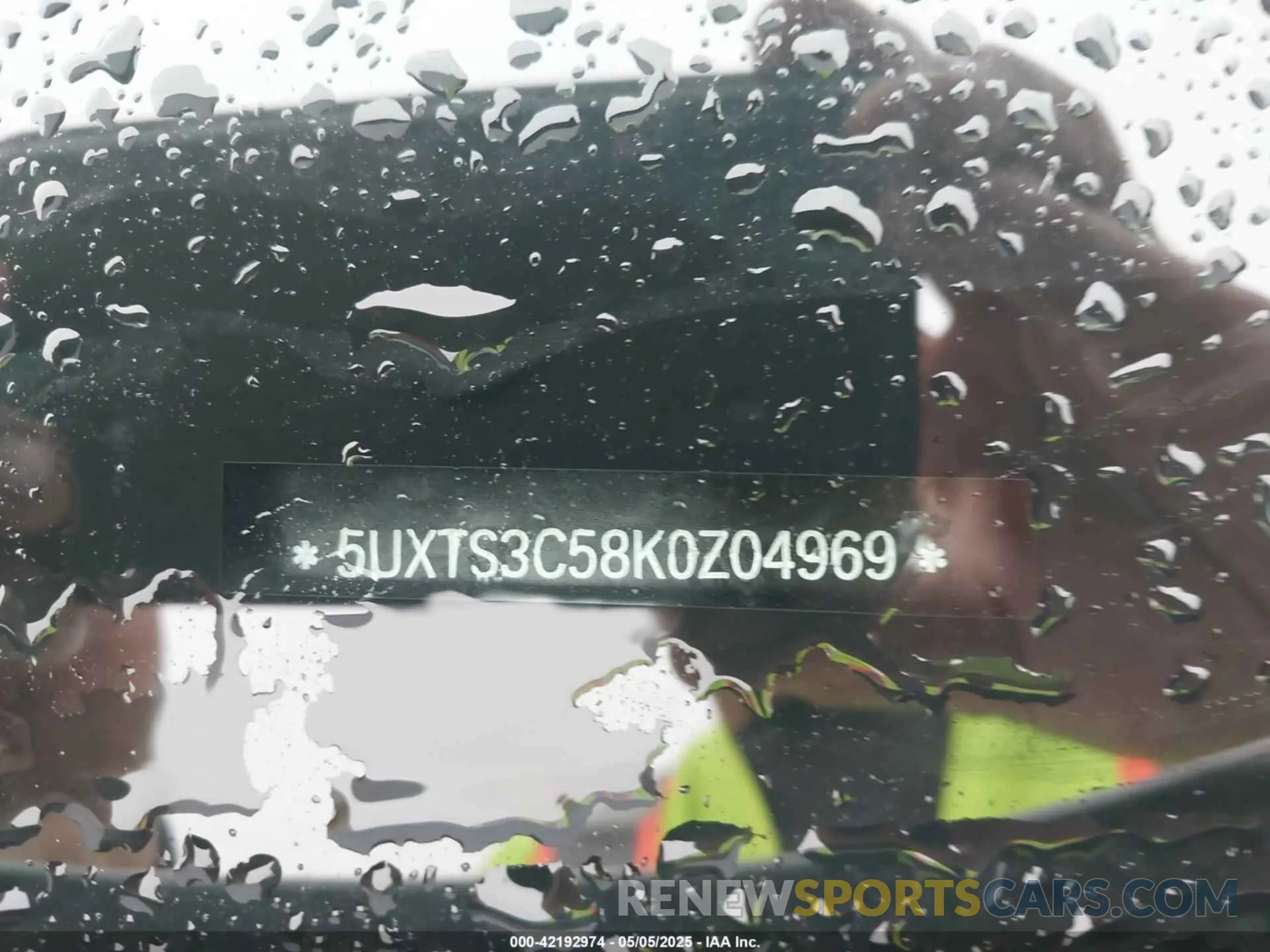 17 Photograph of a damaged car 5UXTS3C58K0Z04969 BMW X3 2019