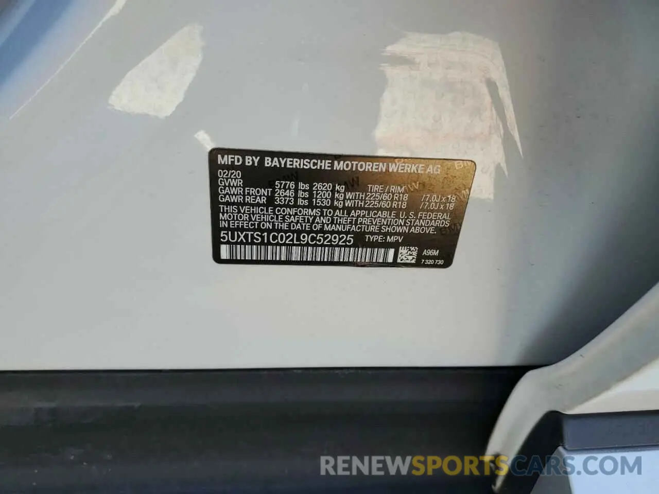 13 Photograph of a damaged car 5UXTS1C02L9C52925 BMW X3 2020