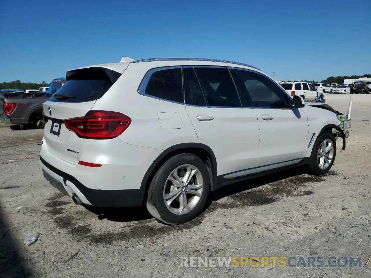 3 Photograph of a damaged car 5UXTS1C02L9C52925 BMW X3 2020