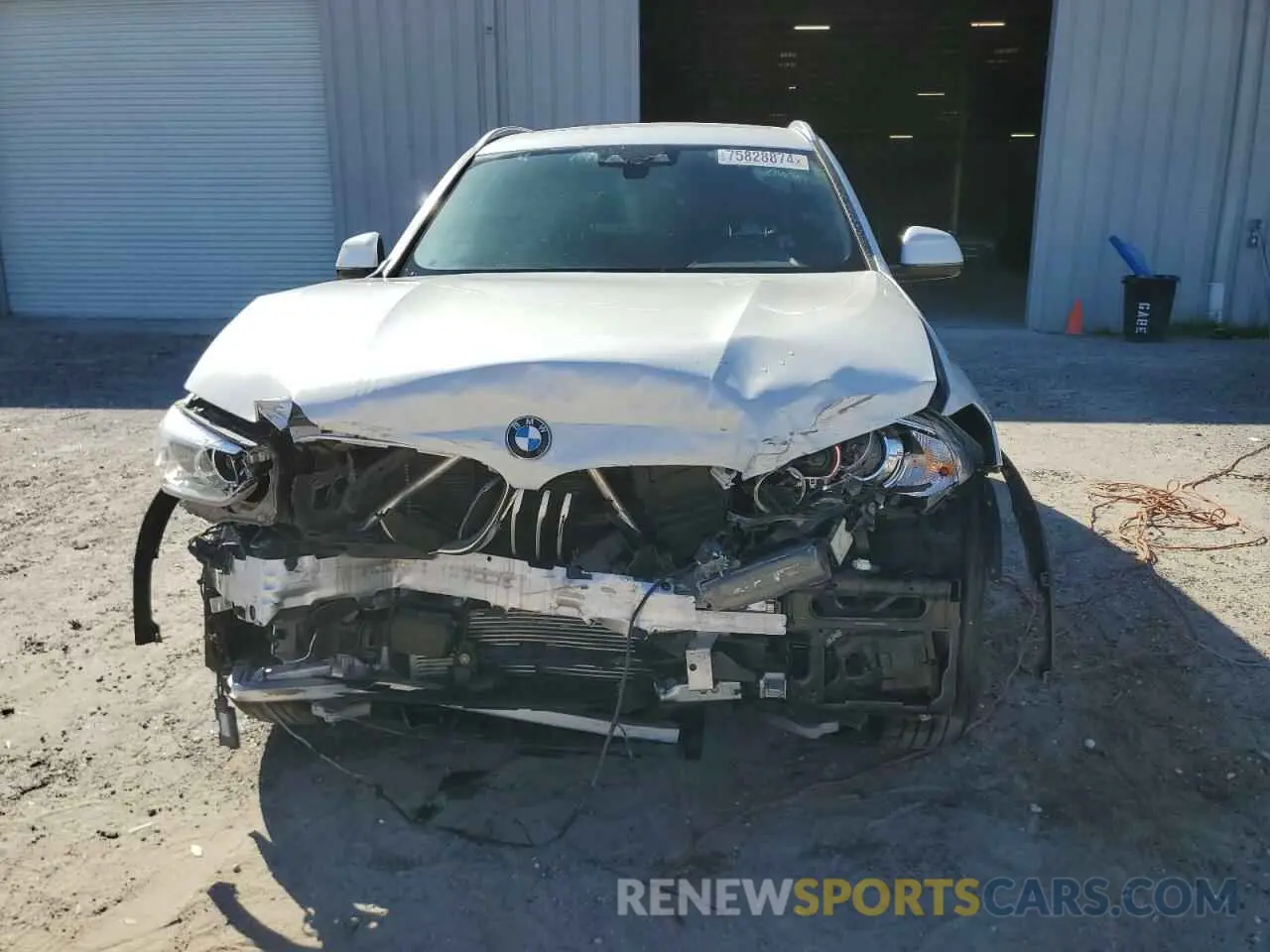 5 Photograph of a damaged car 5UXTS1C02L9C52925 BMW X3 2020