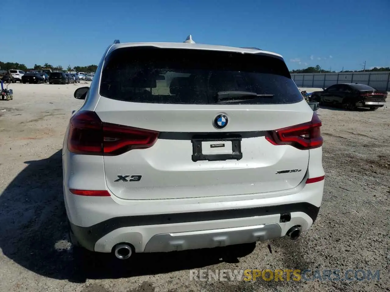 6 Photograph of a damaged car 5UXTS1C02L9C52925 BMW X3 2020