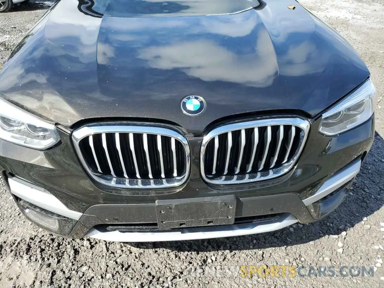 12 Photograph of a damaged car 5UXTS1C03L9D25025 BMW X3 2020