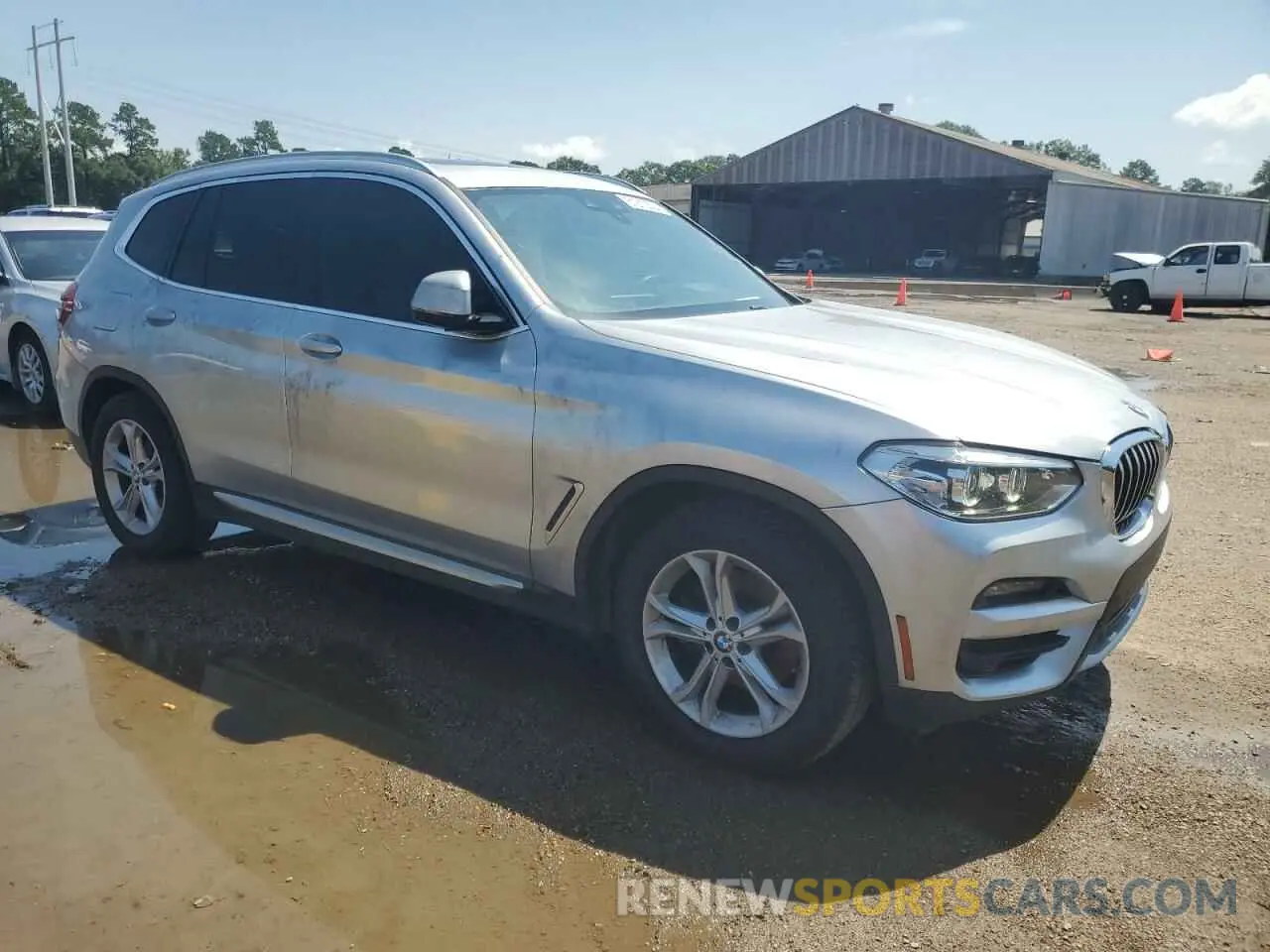4 Photograph of a damaged car 5UXTY3C00L9B57774 BMW X3 2020