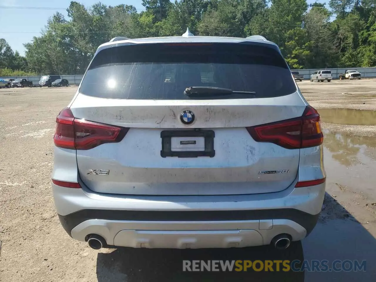 6 Photograph of a damaged car 5UXTY3C00L9B57774 BMW X3 2020