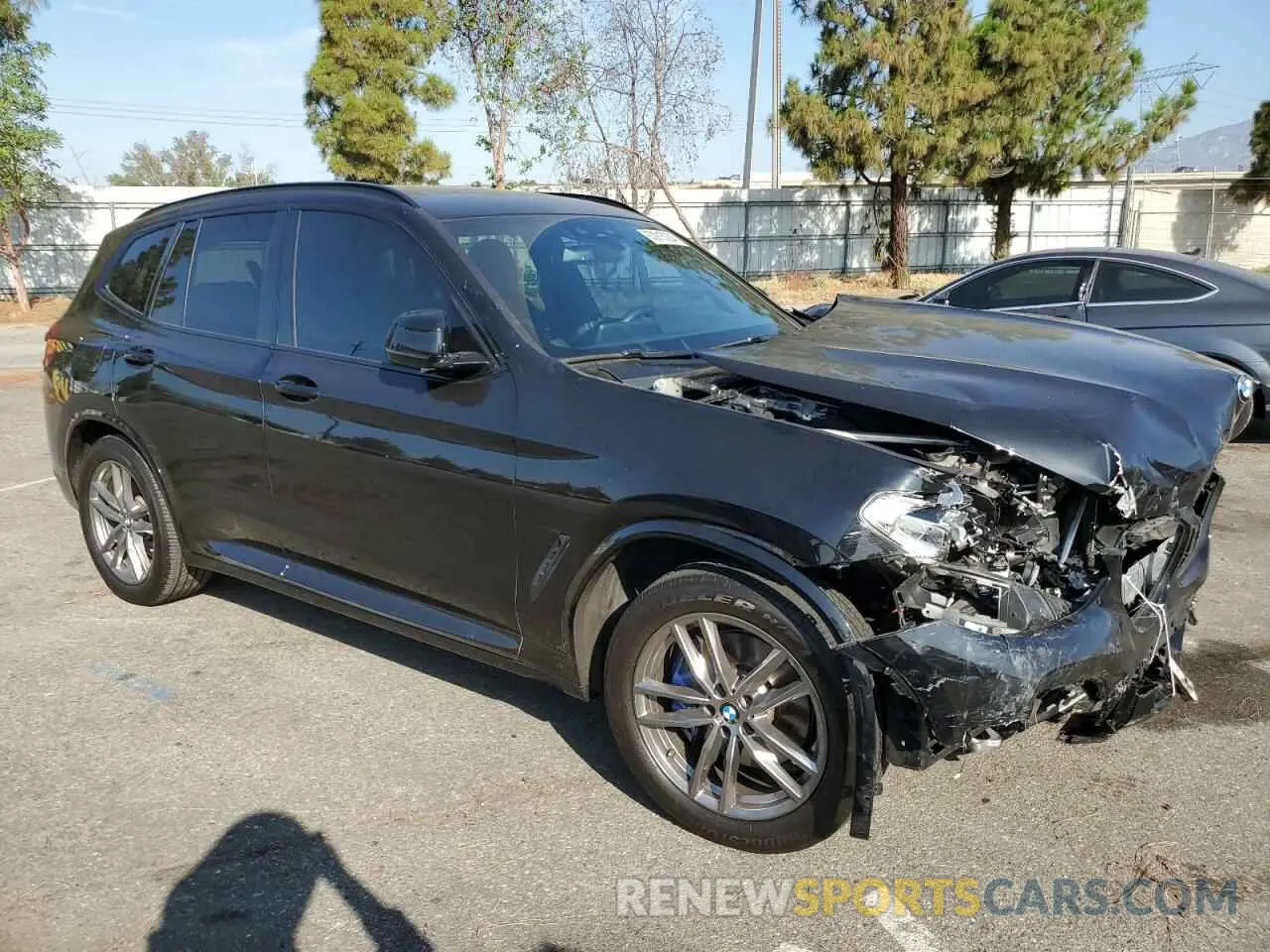 4 Photograph of a damaged car 5UXTY3C00L9C01918 BMW X3 2020