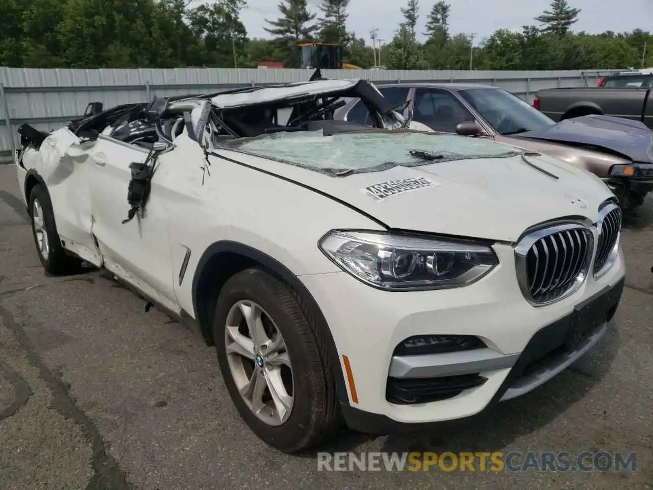 1 Photograph of a damaged car 5UXTY3C00L9C32490 BMW X3 2020