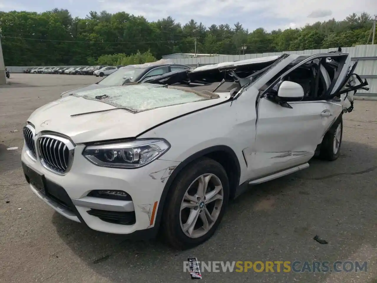 2 Photograph of a damaged car 5UXTY3C00L9C32490 BMW X3 2020